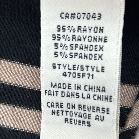 Max Studio Sleeveless V NeckTank Top - Picture 5 of 8